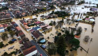 Plan urgence pour les travailleurs indépendants victimes des crues et intempéries de février 2026 AFP_inondations fevrier 26-scaled