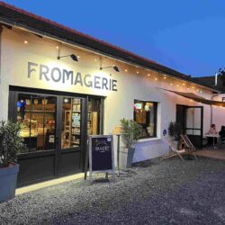 Fromagerie / Petite restauration / Bar au cœur du Poitou